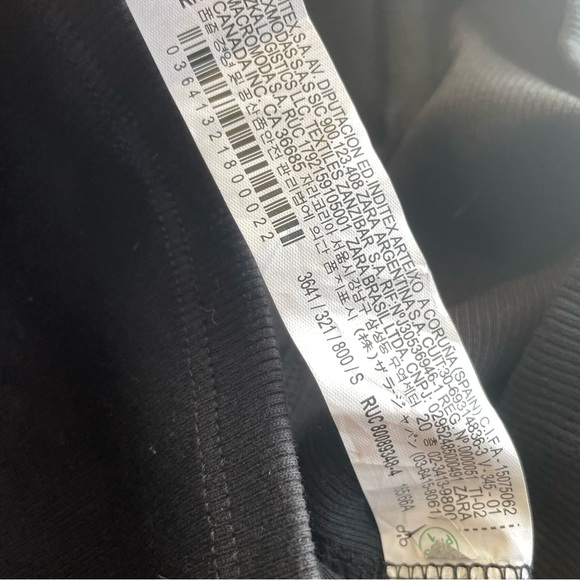 ZARA Black mini skirt - Picture 3 of 3